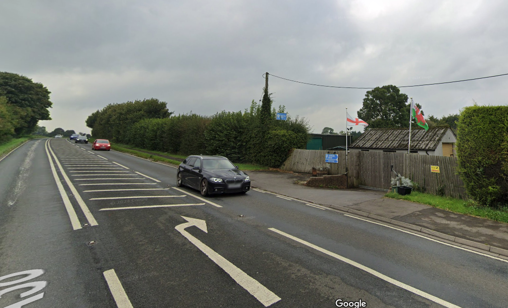 Use the filter lane to turn right in to our location